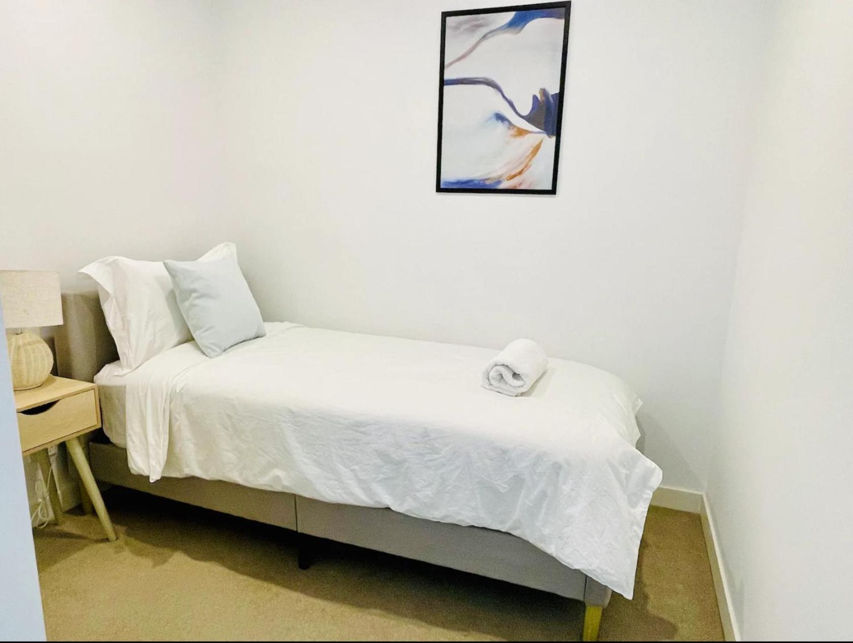 Astonishing Waterview With Pool, Parking Sydney